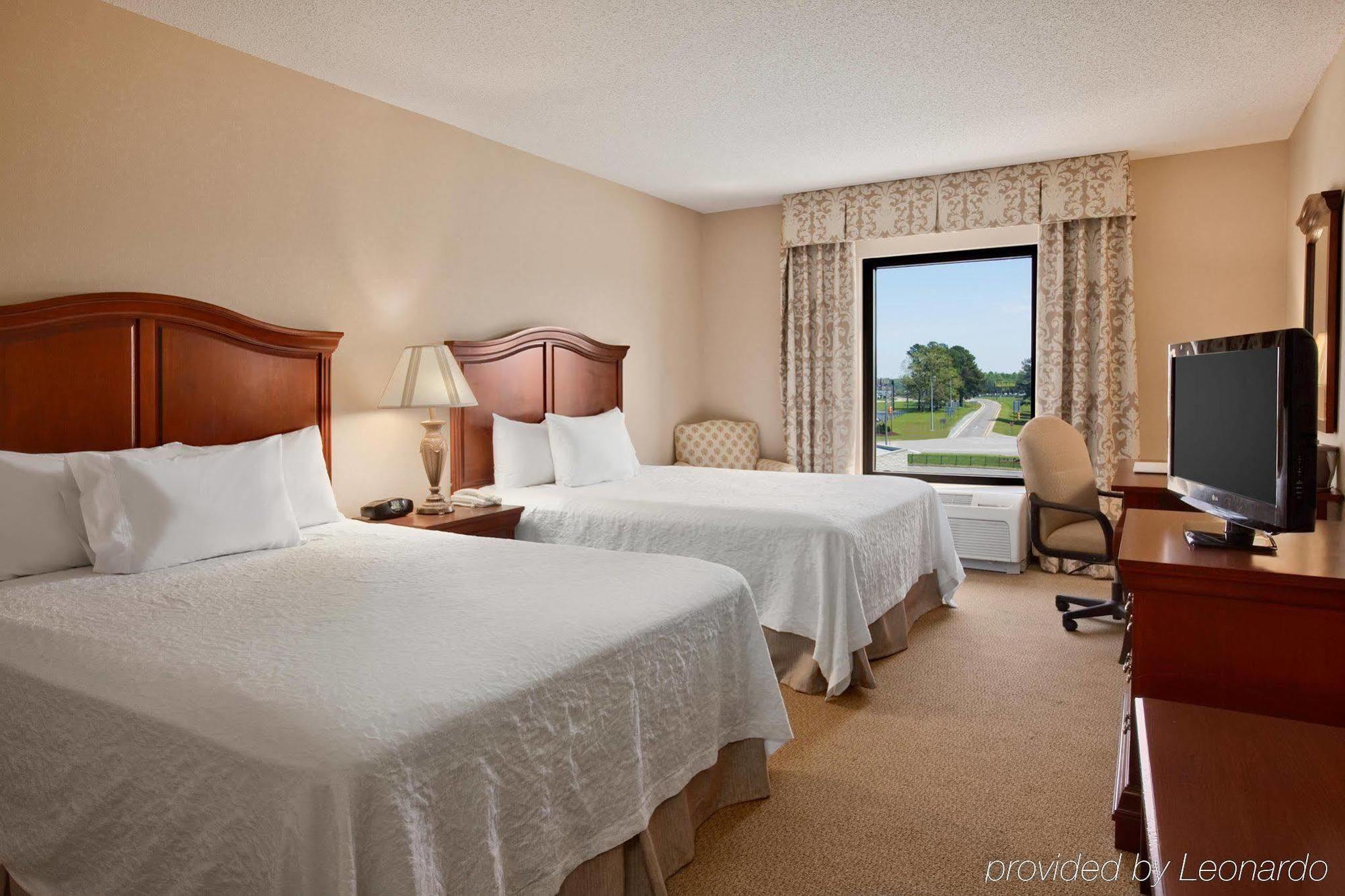 Hampton Inn Dunn Eksteriør billede